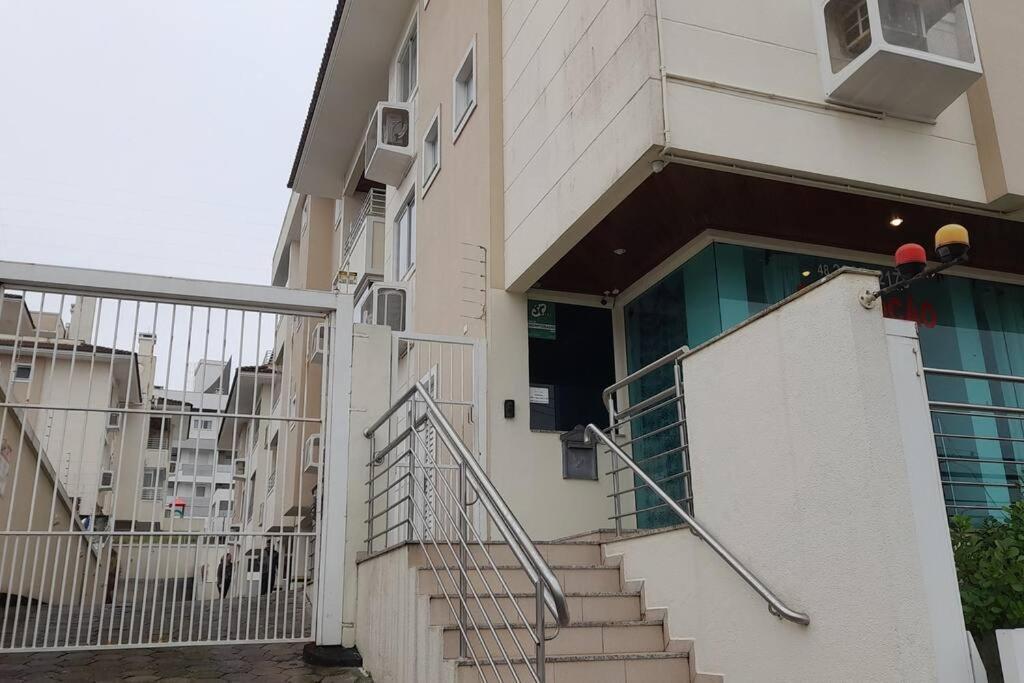 Apartamento A 200M Da Praia Ingleses, Predio Com Piscina ฟลอเรียนอโปลิส ภายนอก รูปภาพ